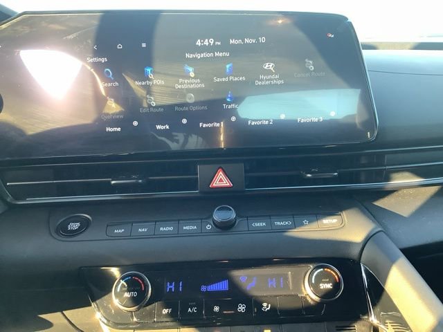 Certified 2025 Hyundai Elantra SEL image 31