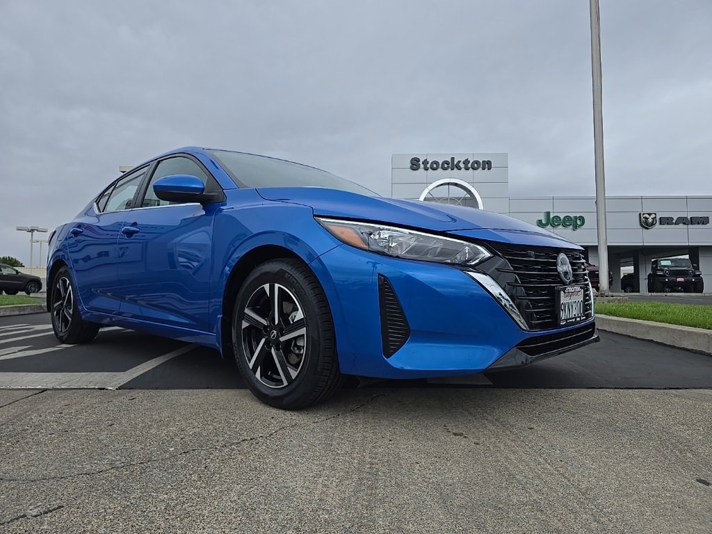 Used 2024 Nissan Sentra SV image 1