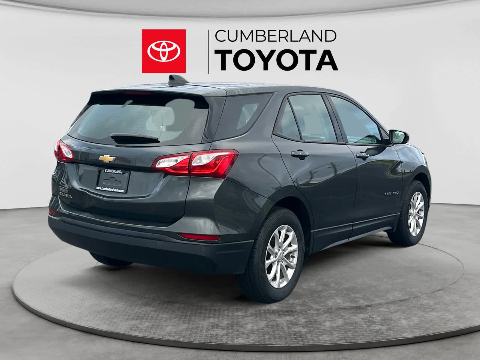 Used 2019 Chevrolet Equinox LS w/ LPO, Floor Liner Package FWD image 5