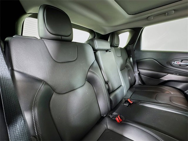 Used 2021 Jeep Cherokee Limited image 27