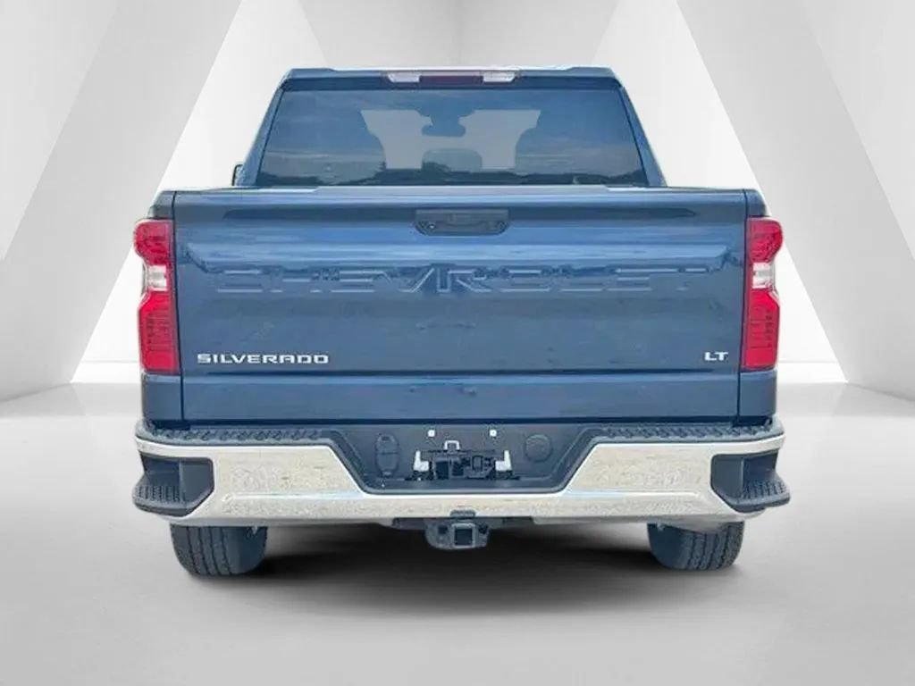 Used 2023 Chevrolet Silverado 1500 LT AWD/4WD image 6