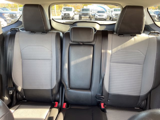 Used 2017 Ford Escape SE w/ SE Sport Appearance Package FWD image 26