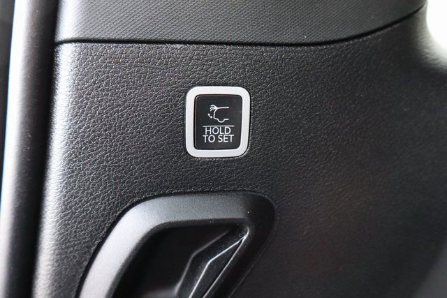 Used 2023 Jeep Wagoneer Series II image 32