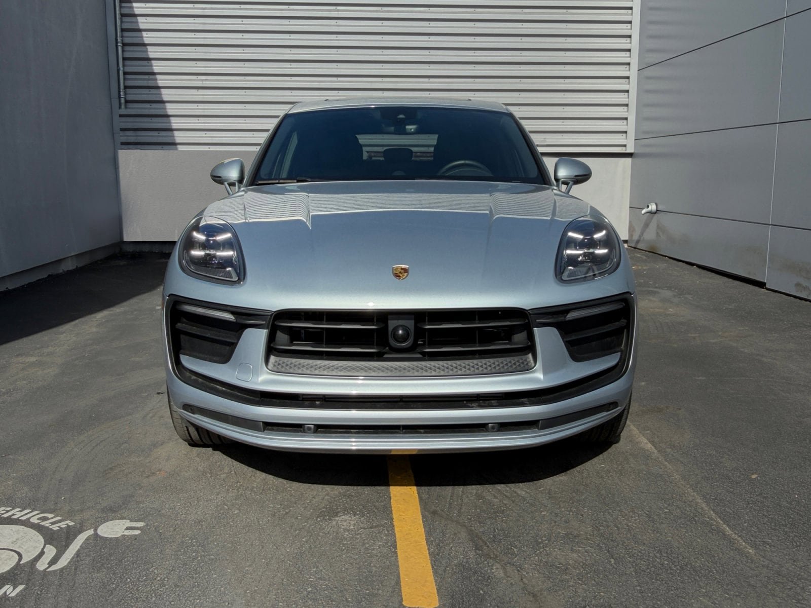 Used 2025 Porsche Macan image 4