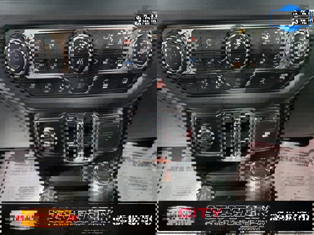 Used 2024 Jeep Wrangler Sahara image 22