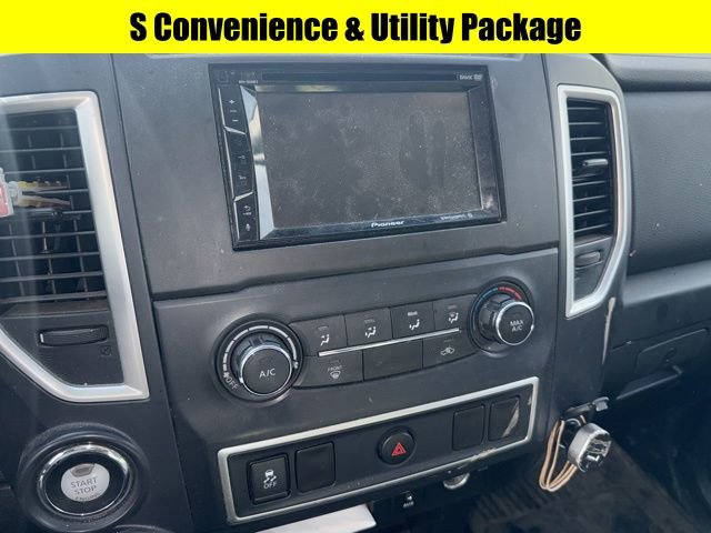 Used 2017 Nissan Titan S image 8