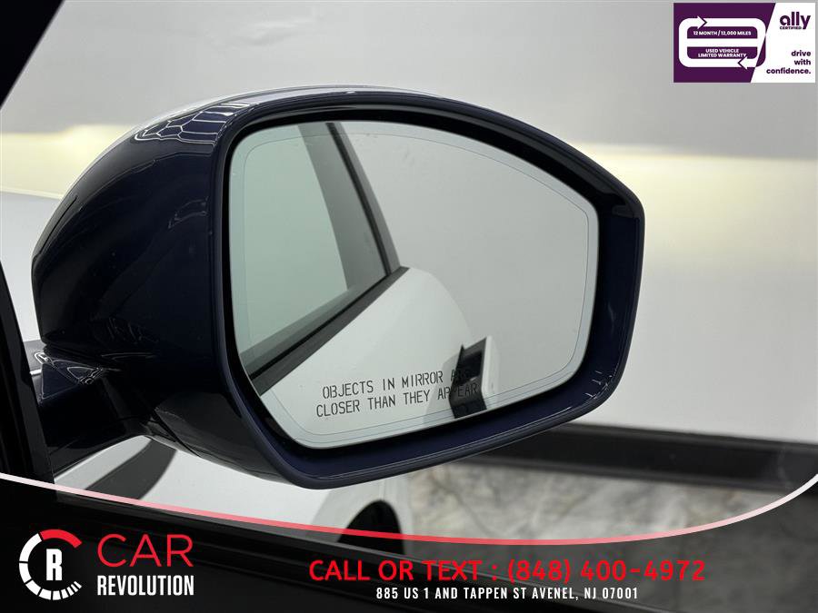 Used 2020 Land Rover Range Rover Evoque SE image 57