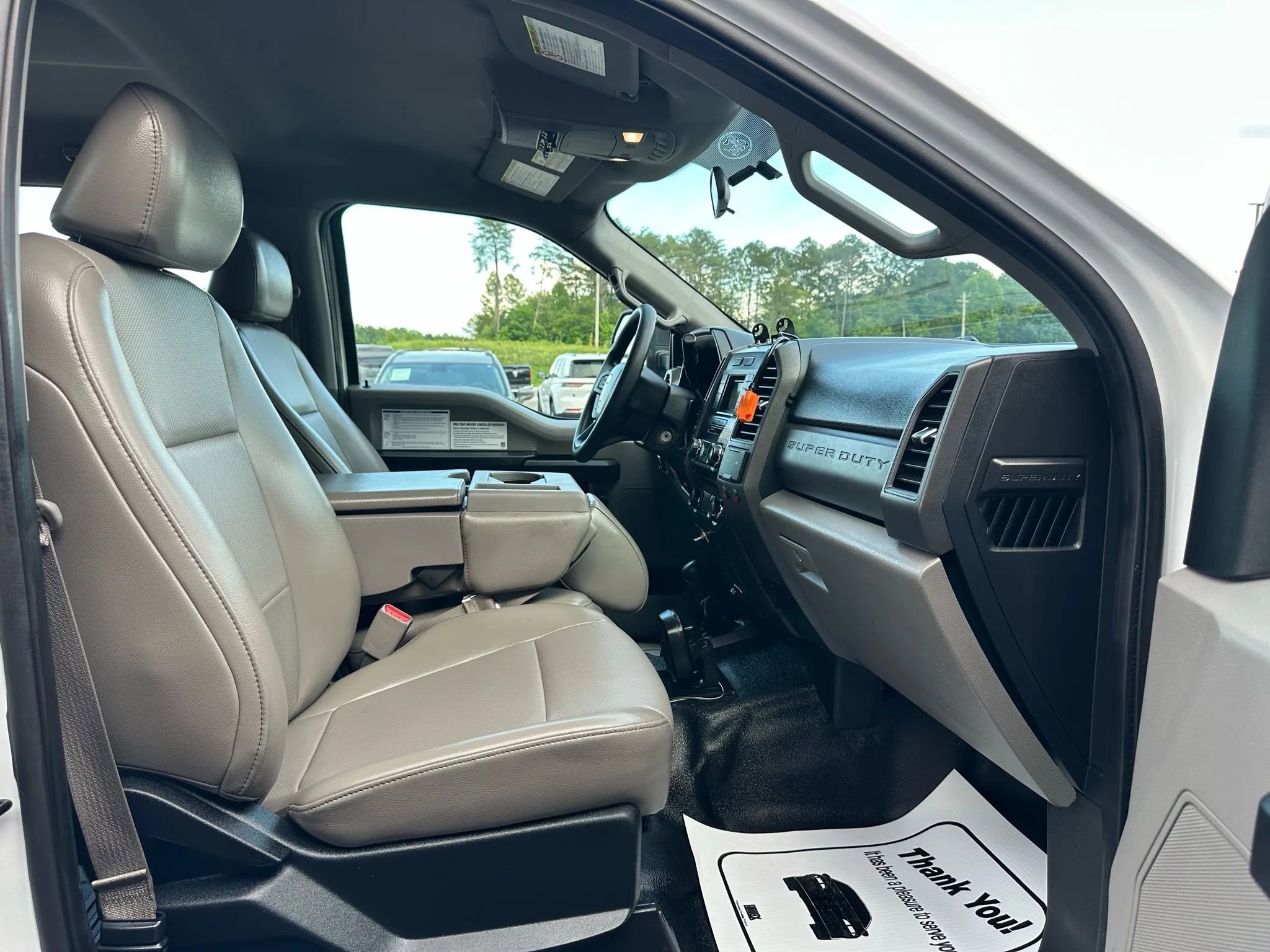 Used 2017 Ford F550 XL 179  W.B. 4D image 13