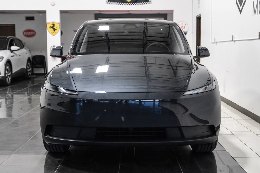 Used 2026 Tesla Model Y 2WD image 5