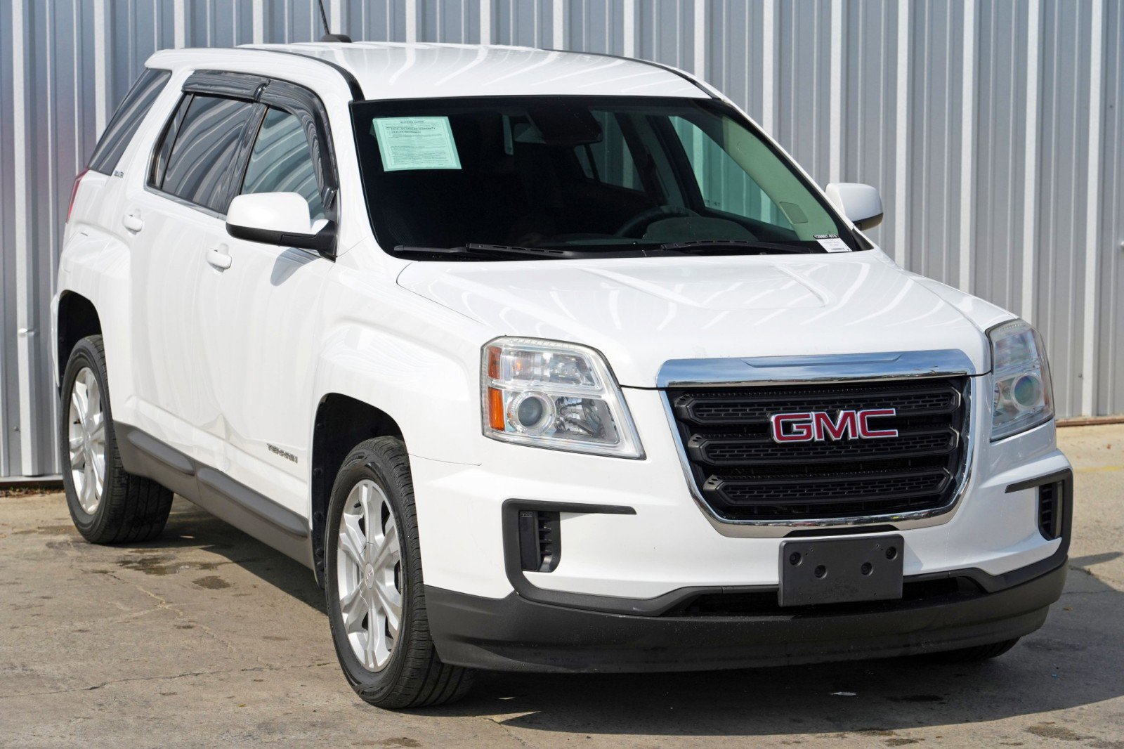Used 2017 GMC Terrain SLE image 47