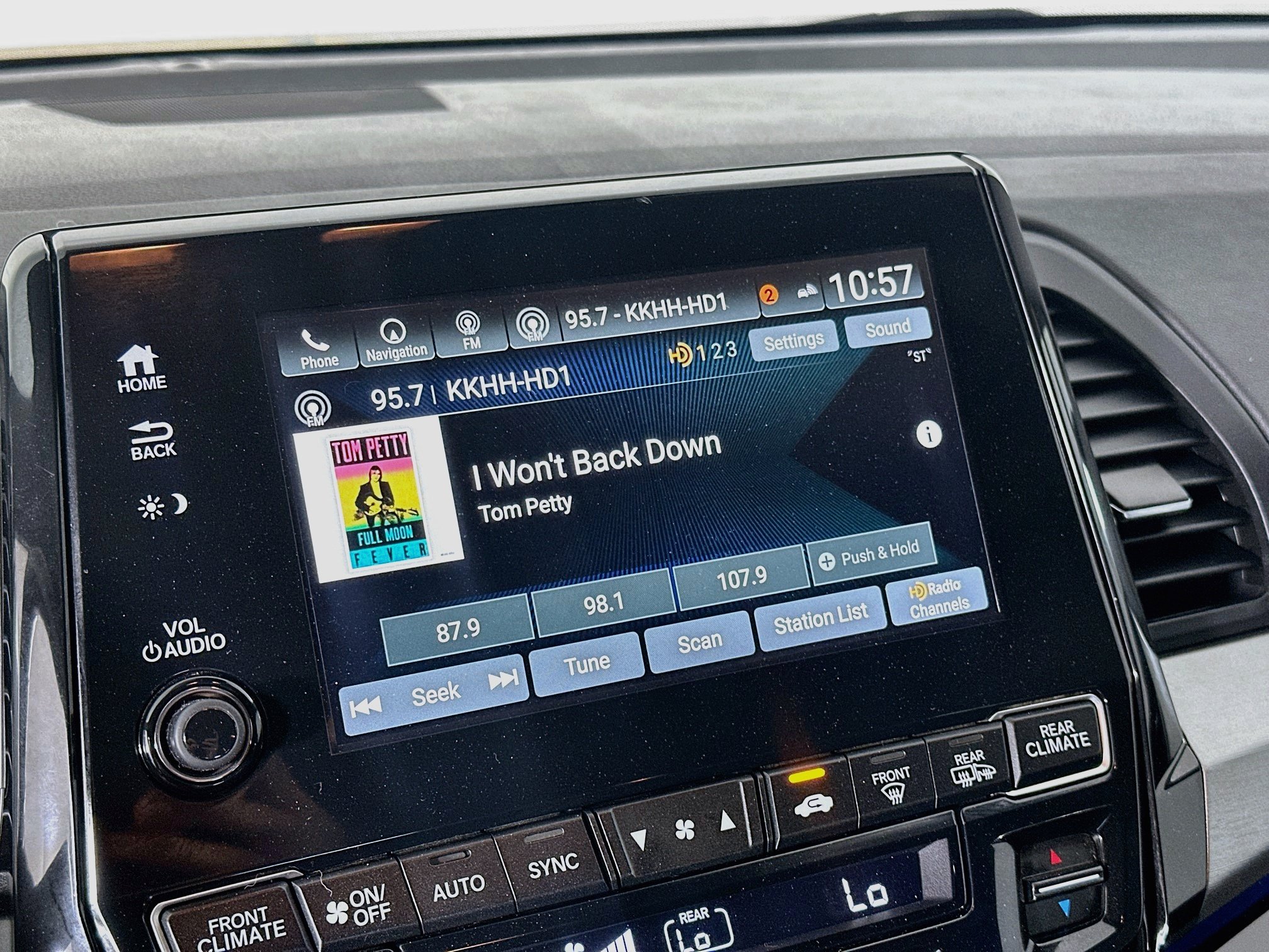 Used 2019 Honda Odyssey Elite image 19