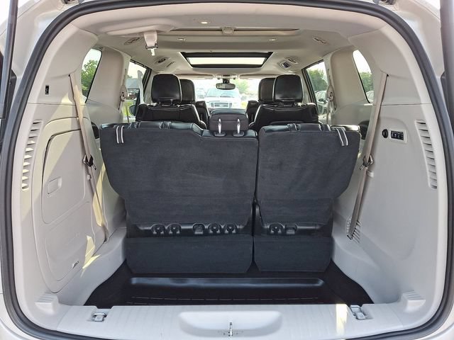 Used 2017 Chrysler Pacifica Limited FWD image 30