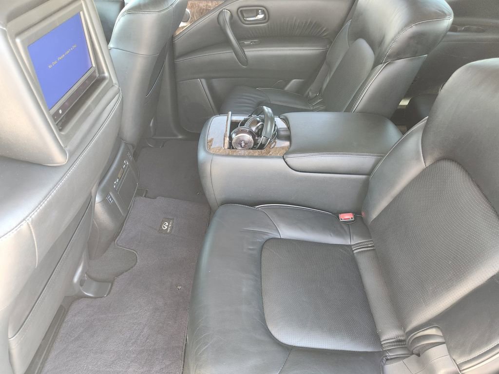 Used 2016 INFINITI QX80 4WD w/ Driver's Assistance Package image 34