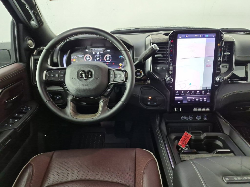 Used 2026 RAM 2500 Limited AWD/4WD image 32