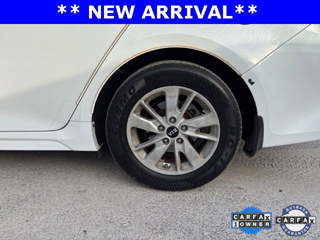 Used 2018 Kia Optima LX image 19
