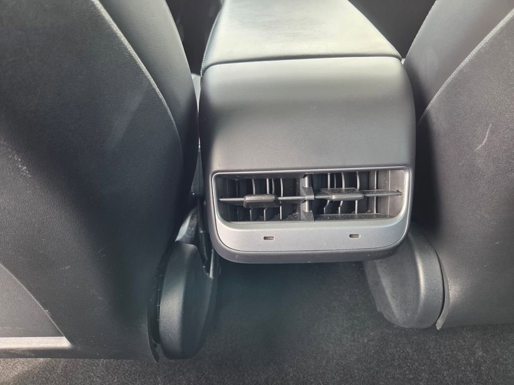 Used 2022 Tesla Model 3 Long Range image 26
