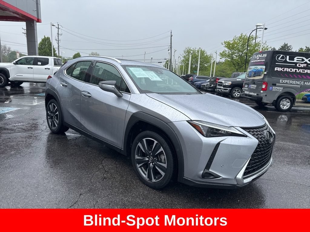 Used 2024 Lexus UX 250h AWD image 9