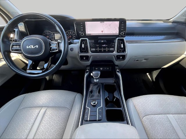 Used 2023 Kia Sorento S FWD image 9