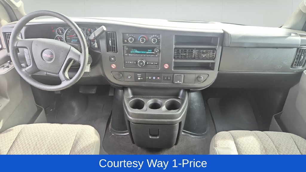 Used 2025 GMC Savana 3500 LT w/ LT Preferred Equipment Group RWD image 13