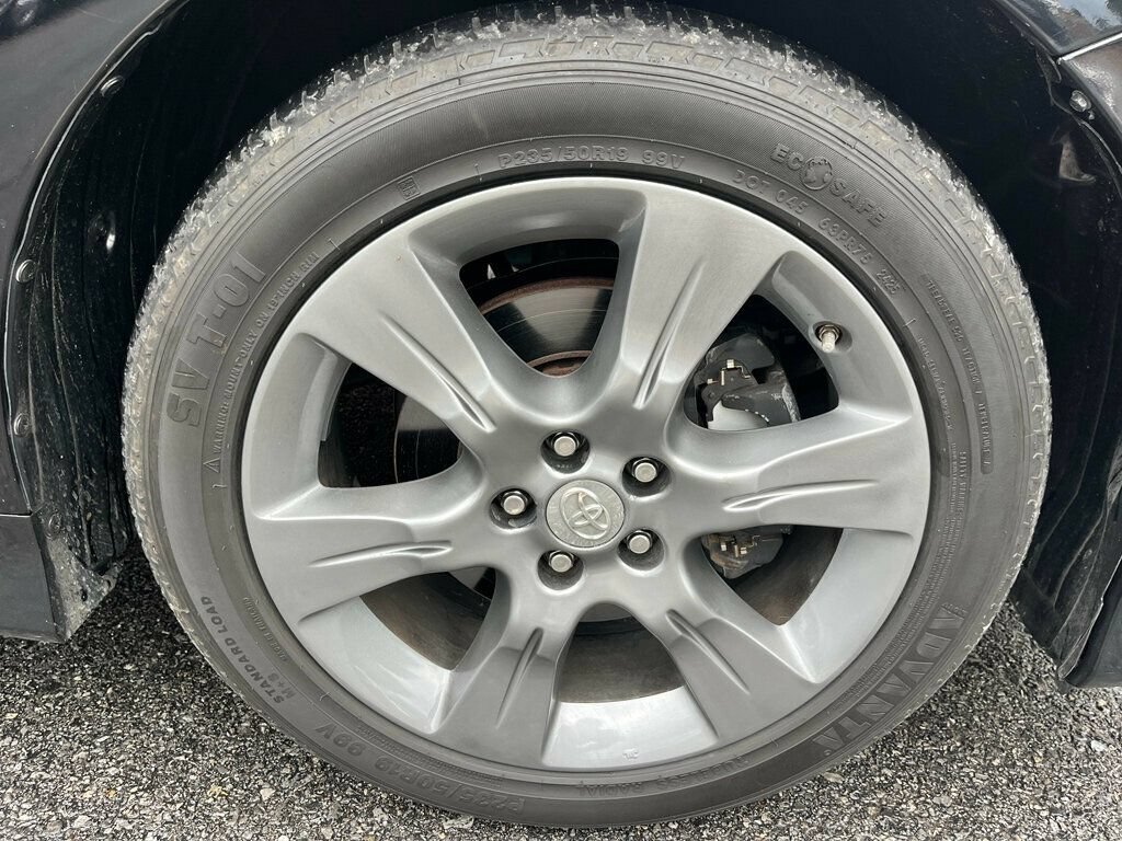 Used 2016 Toyota Sienna SE Premium FWD image 12