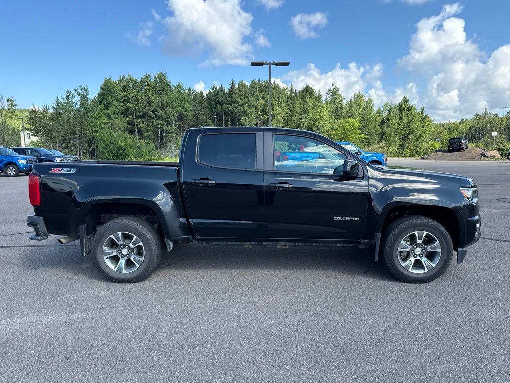 Used 2017 Chevrolet Colorado Z71 AWD/4WD image 4