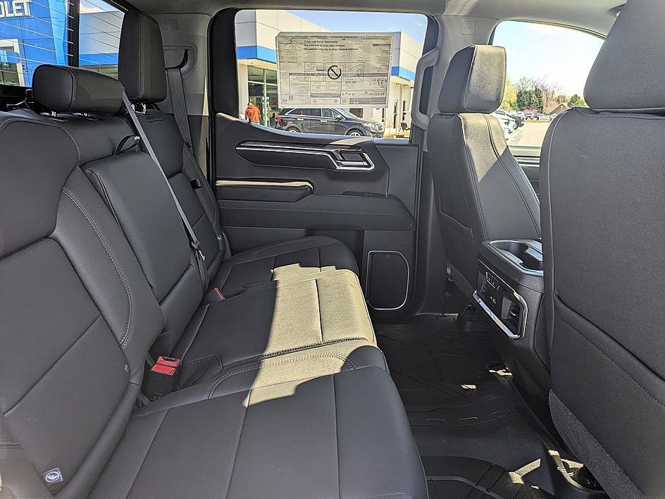 New 2026 Chevrolet Silverado 1500 LTZ w/ Technology Package AWD/4WD image 33