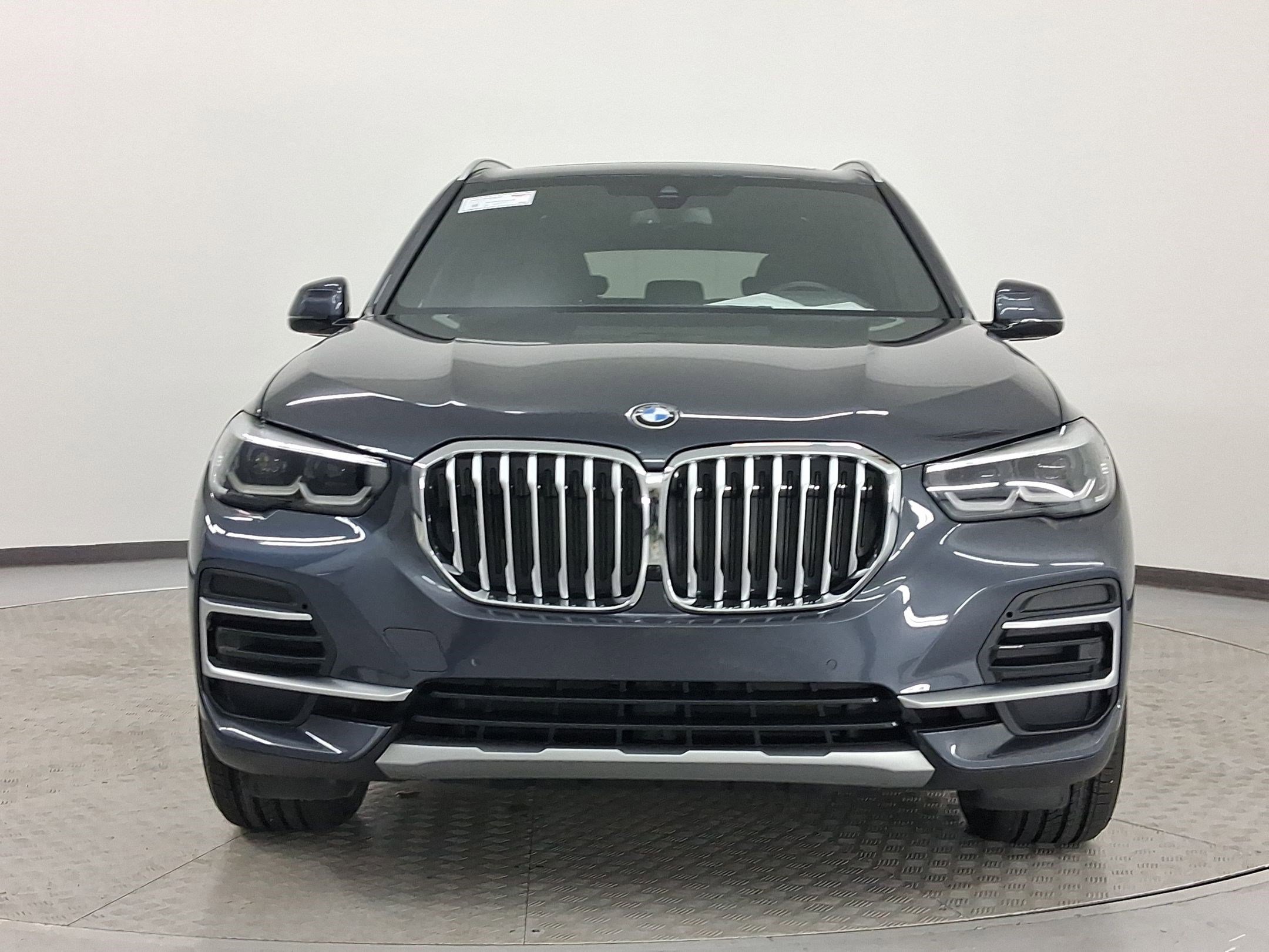 Certified 2022 BMW X5 xDrive40i w/ Luxury Seating Package image 6