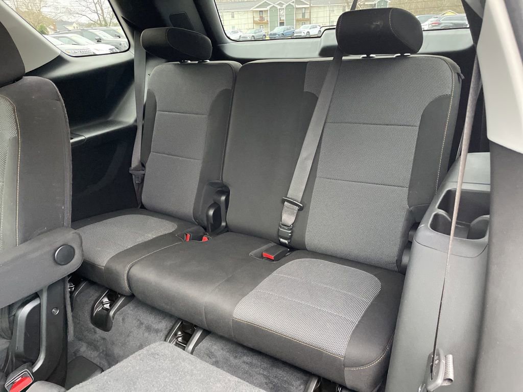 Used 2021 Chevrolet Traverse LT w/ LPO, Floor Liner Package image 45