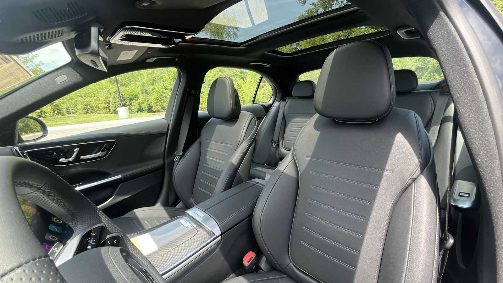 New 2026 Mercedes-Benz C 300 4MATIC Sedan image 9