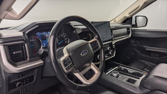 Used 2024 Ford Expedition XLT image 23