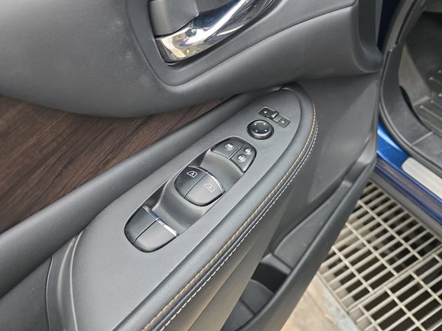 Used 2021 Nissan Murano Platinum w/ Cargo Package image 11