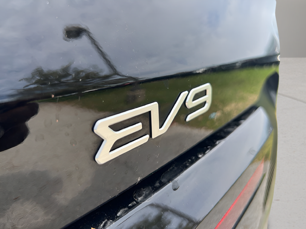 Used 2024 Kia EV9 Land AWD/4WD image 37