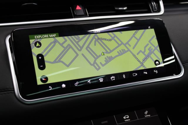 Used 2020 Land Rover Range Rover Evoque SE AWD/4WD image 15