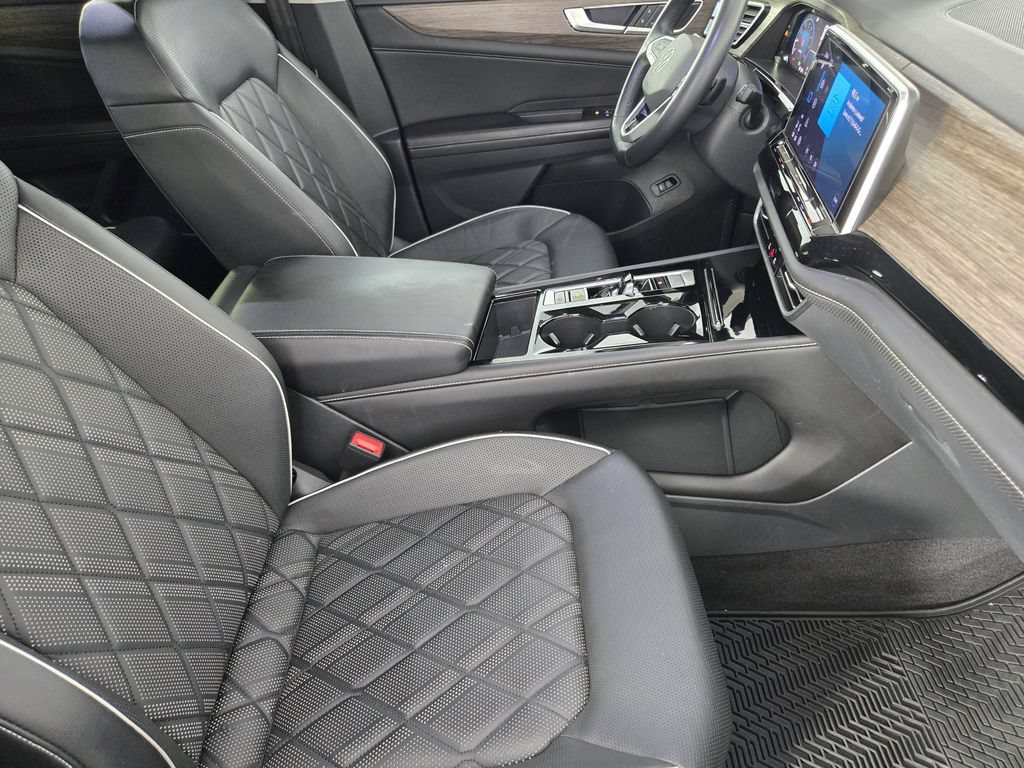 Used 2024 Volkswagen Atlas SEL Premium R-Line AWD/4WD image 15