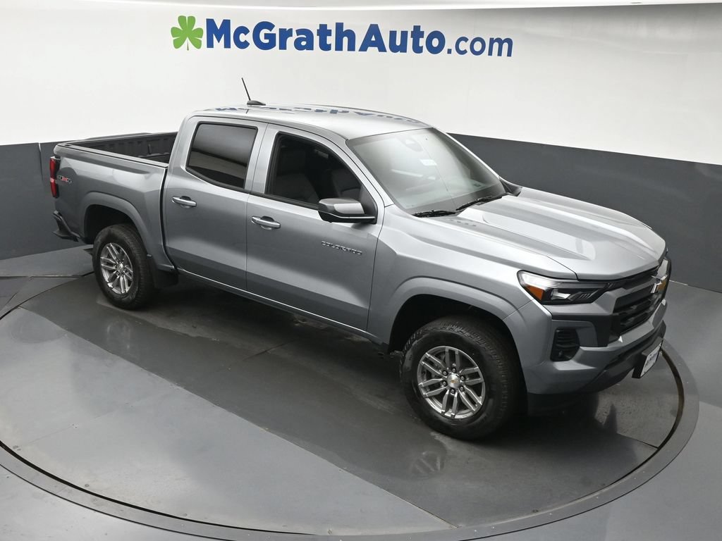 New 2026 Chevrolet Colorado LT w/ LT Convenience Package AWD/4WD image 3