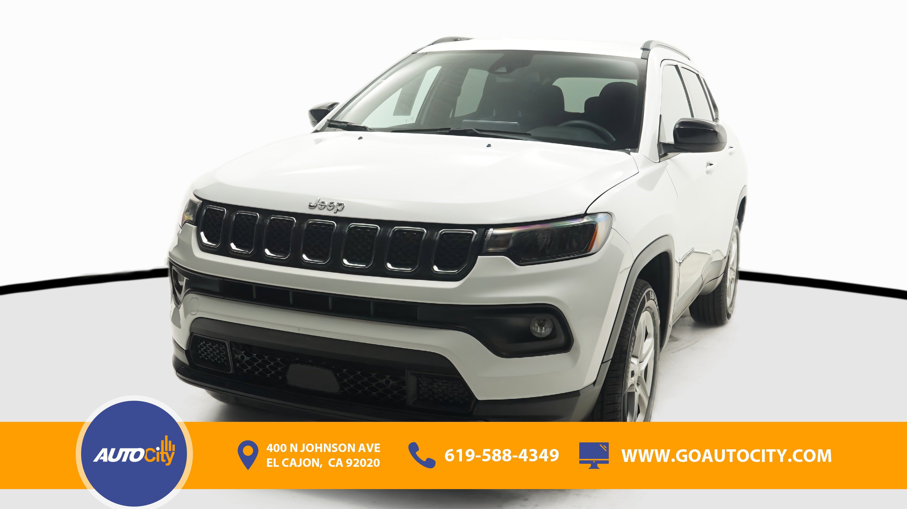 Used 2024 Jeep Compass Latitude image 1