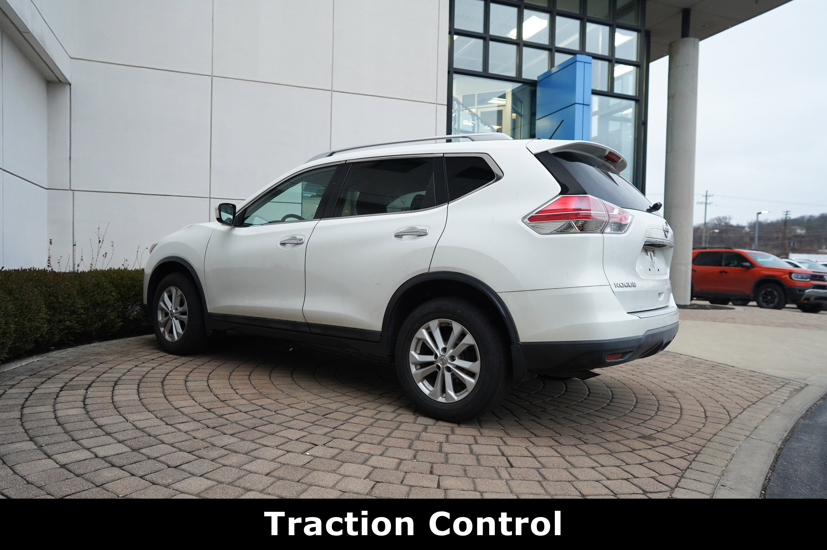 Used 2014 Nissan Rogue SV image 10