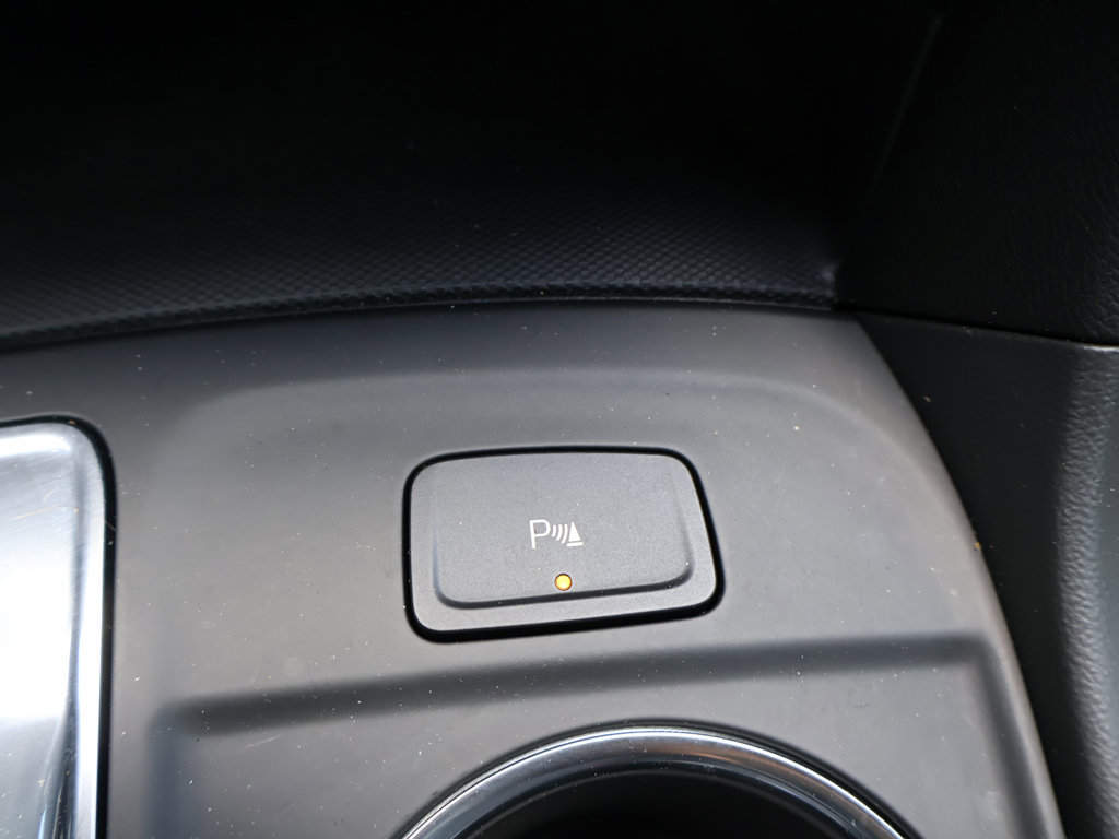 Used 2024 Chevrolet Equinox LT FWD image 47