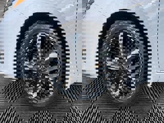 Certified 2025 Nissan Versa SR w/ Trunk Package image 14