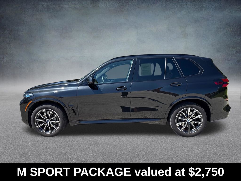 Used 2024 BMW X5 xDrive40i w/ M Sport Package image 2