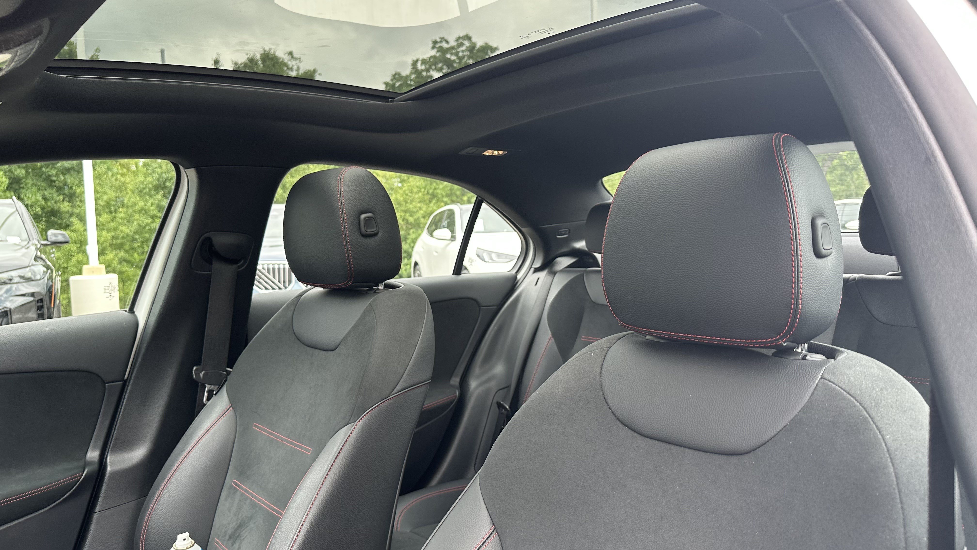 Used 2022 Mercedes-Benz A 220 4MATIC image 18