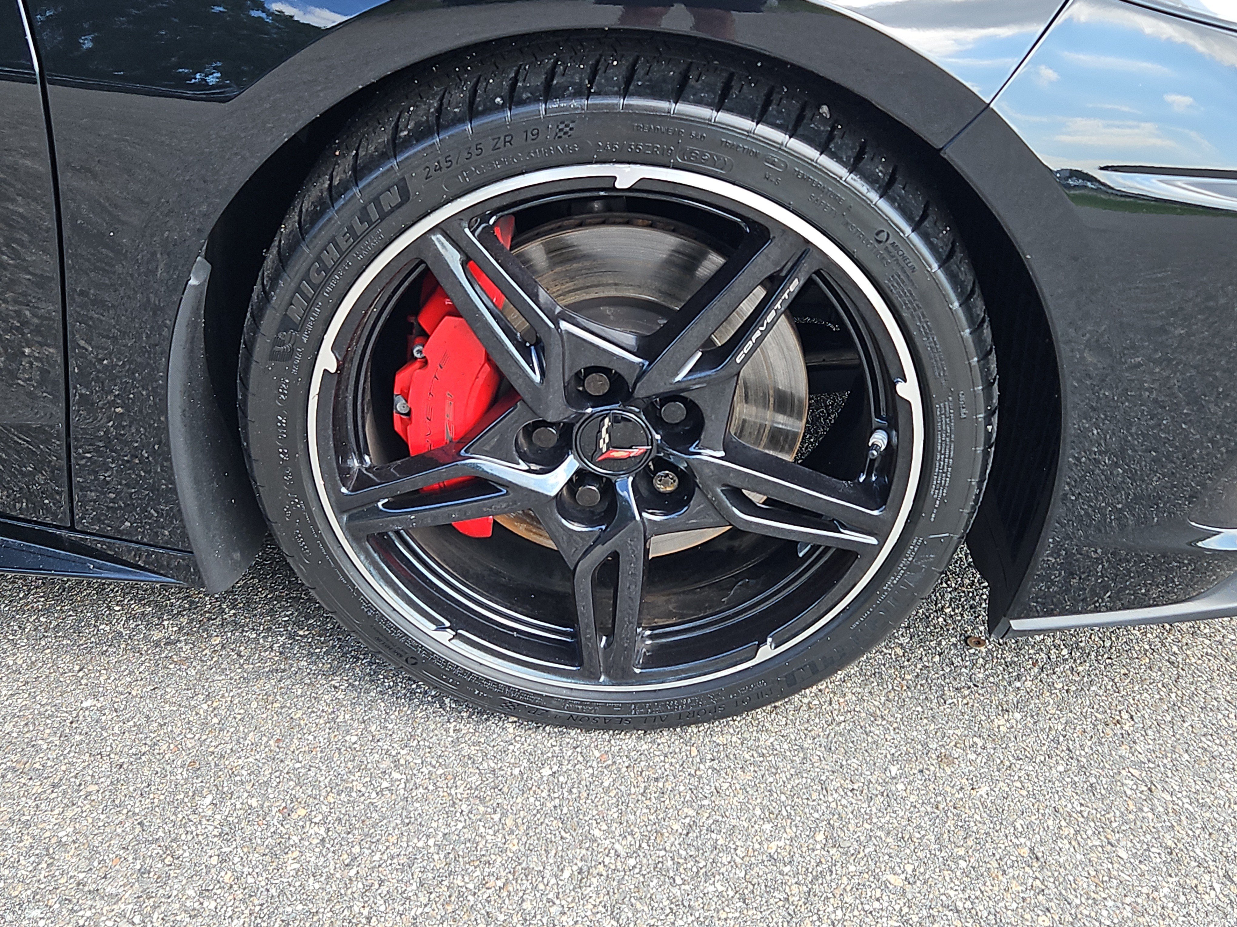 Used 2023 Chevrolet Corvette Stingray Coupe w/ Z51 Performance Package RWD image 21