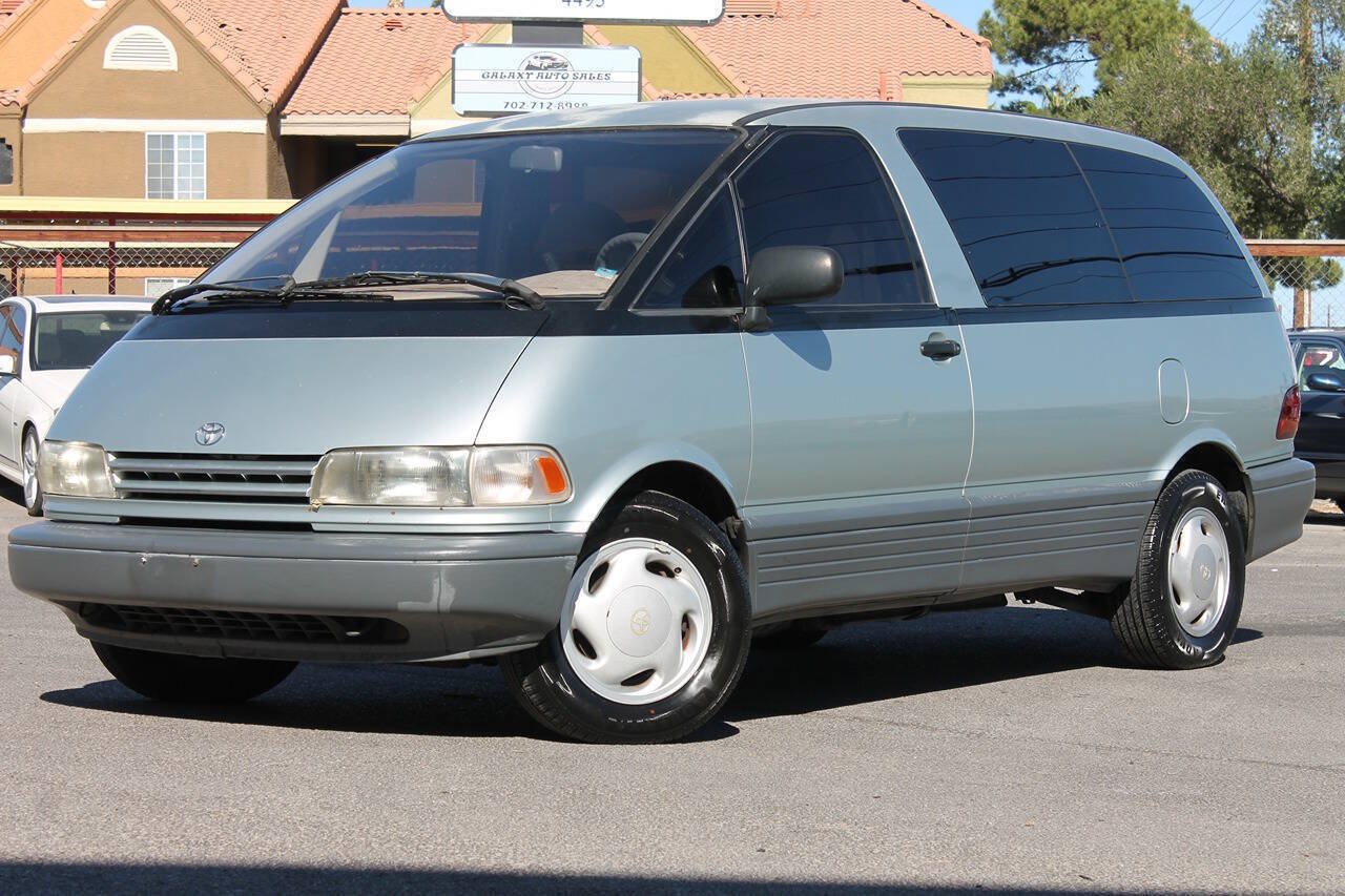 Used 1991 Toyota Previa LE RWD image 4