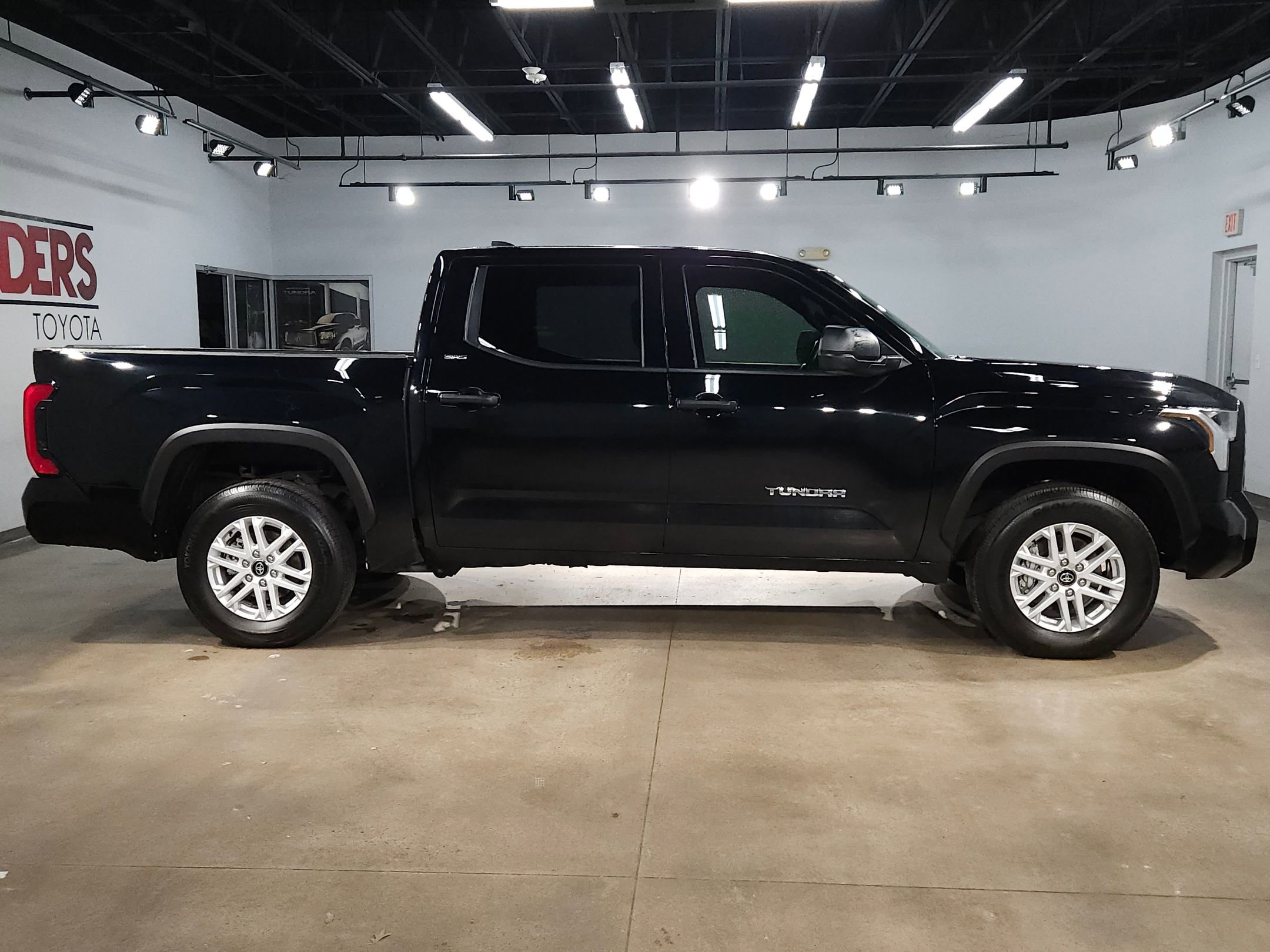 Used 2025 Toyota Tundra SR5 image 8