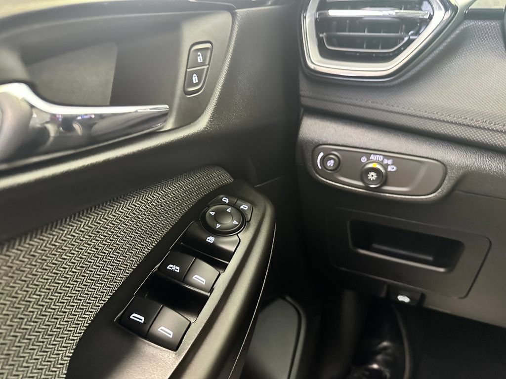 Certified 2024 Chevrolet TrailBlazer LS w/ LS Convenience Package AWD/4WD image 29