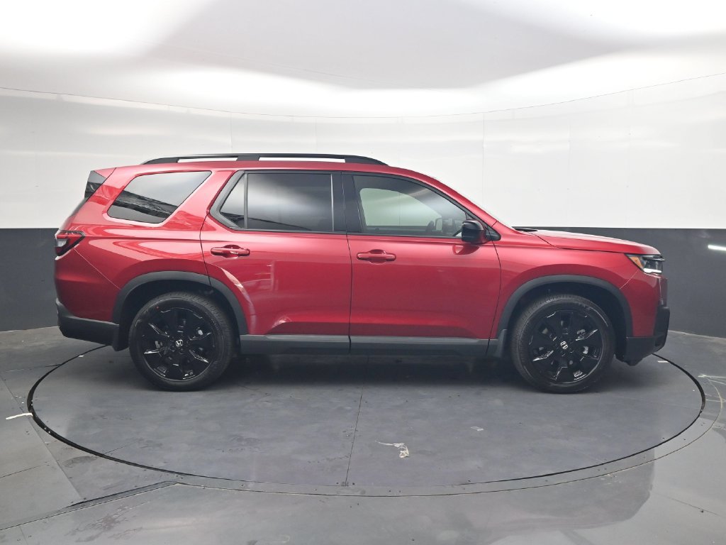 New 2026 Honda Pilot Black Edition image 3
