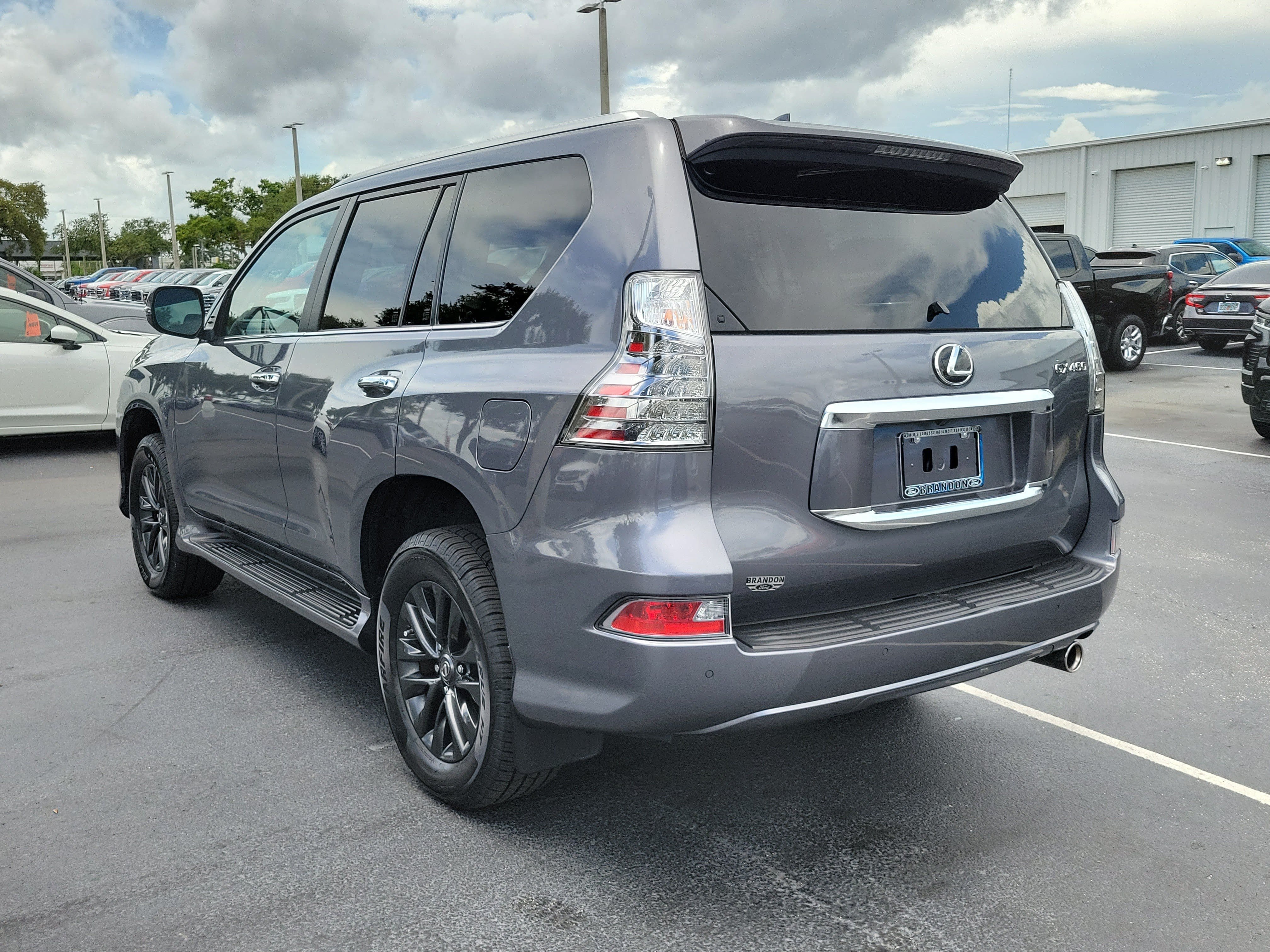 Used 2023 Lexus GX 460 Premium w/ Premium Package AWD/4WD image 7