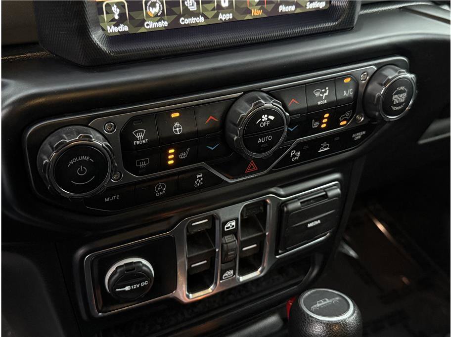Used 2020 Jeep Gladiator Overland image 15