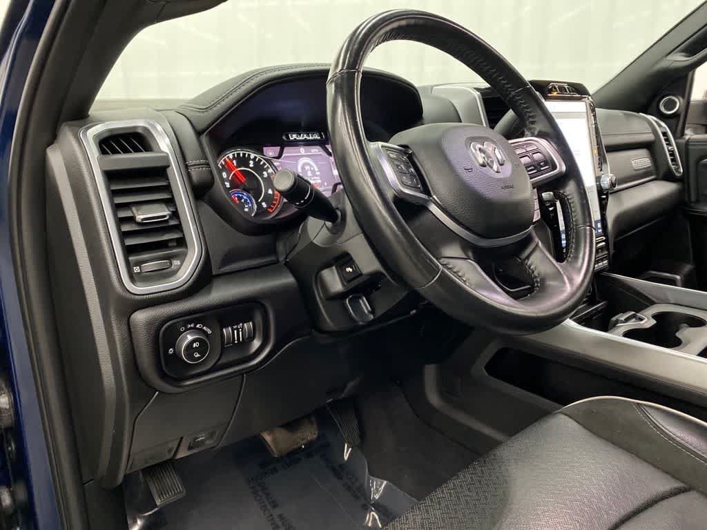 Used 2022 RAM 2500 Laramie AWD/4WD image 2