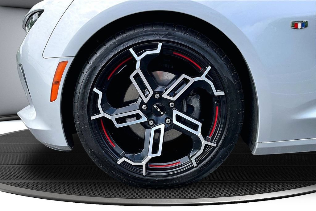 Used 2018 Chevrolet Camaro LT w/ RS Package RWD image 33